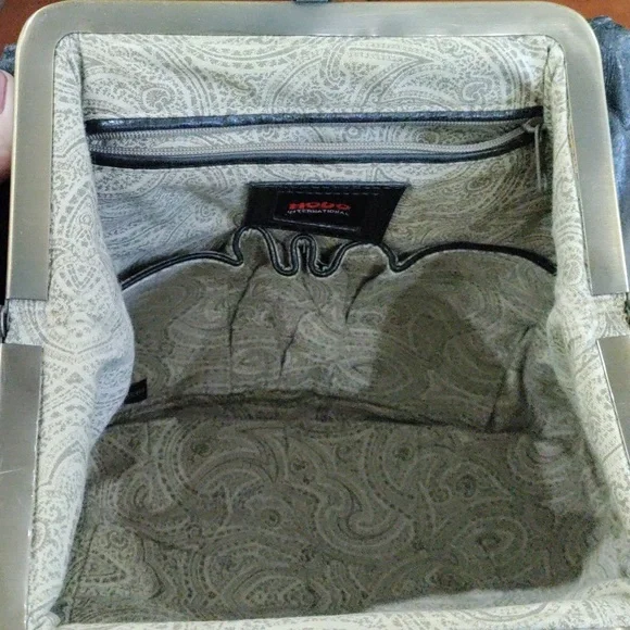 Black Hobo Purse - Picture 4 of 5